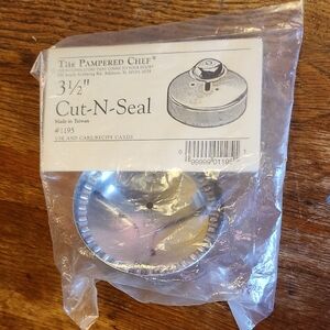 **5 For $20 Pampered Chef Silver Cut-N-Seal Tool